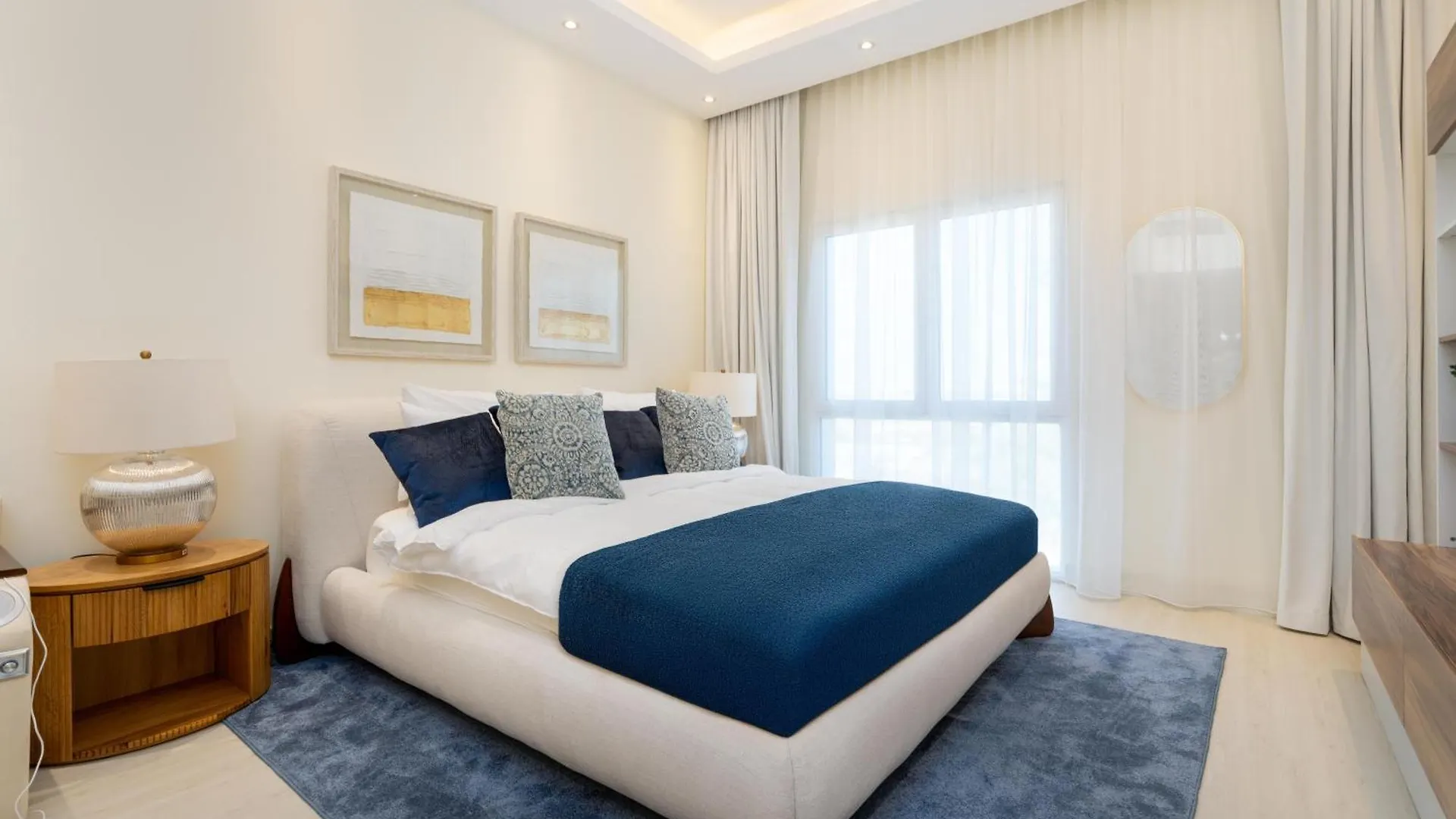Apartment Renovated Studios In Nature At Discovery Gardens Dubai